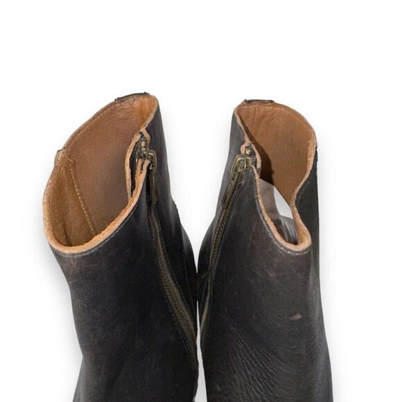 Frye Karen Inside Zip Short Heeled Leather Boots Distressed Black Women's 9M - Picture 11 of 12